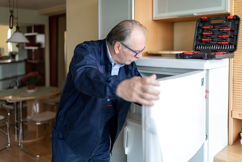 Refrigerator repair in Irvine